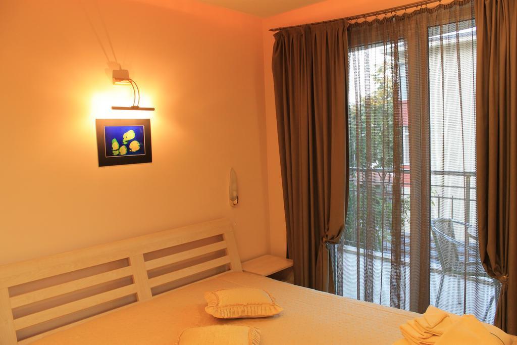 Stela Guest House Tsarevo Exterior photo