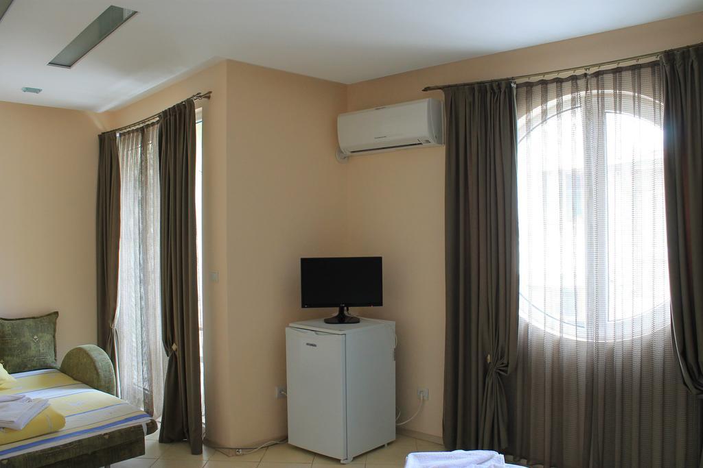 Stela Guest House Tsarevo Exterior photo